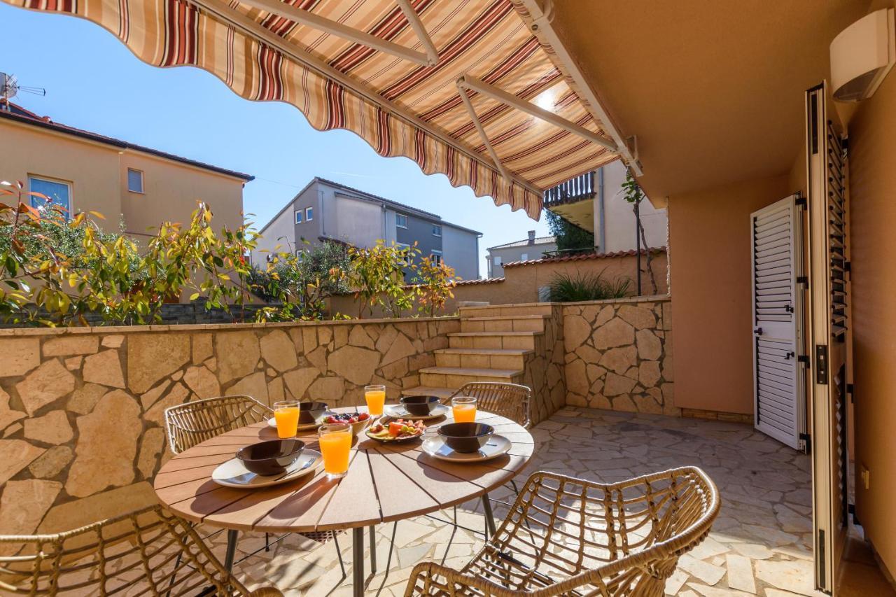 Studio Apartment Mali Medulin Exterior photo