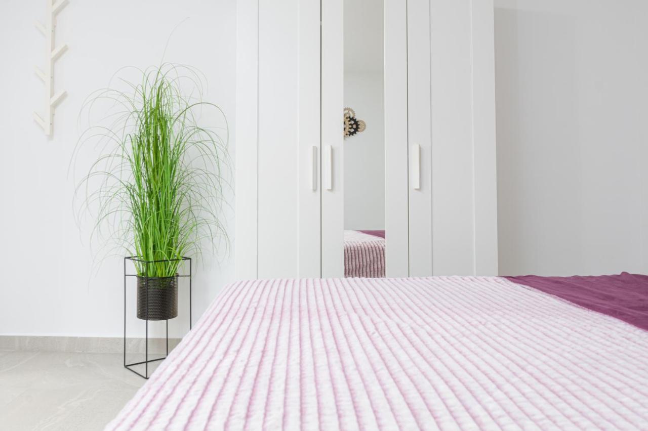 Studio Apartment Mali Medulin Exterior photo
