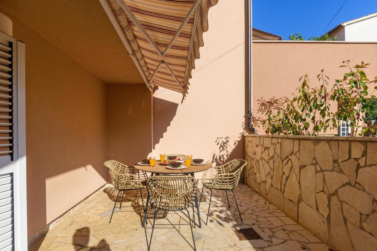 Studio Apartment Mali Medulin Exterior photo